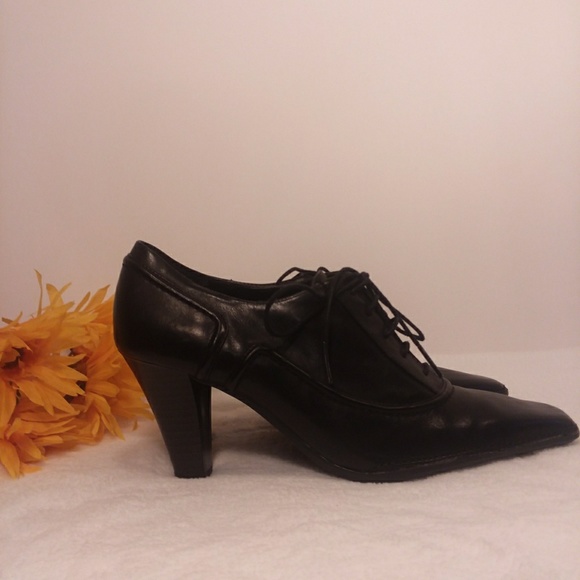 What's What Leather Boots - Picture 3 of 6